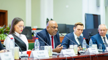 Как объединить «творцов» и «технарей» в поле креативной экономики?